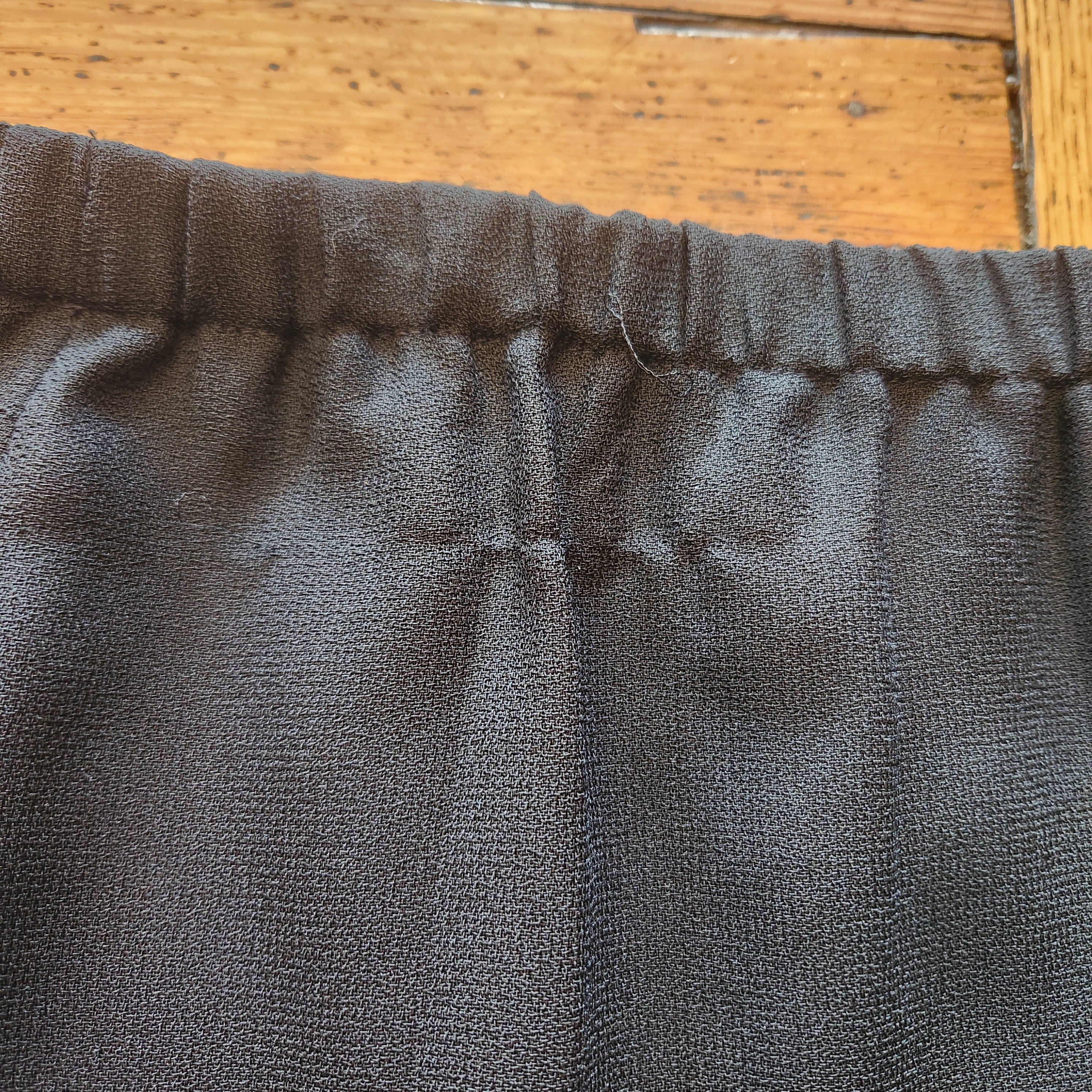Leslie Fay Collections Vintage Pleated Midi Black Elastic Waistband Skirt Size 8 Vintage Vibes Boutique
