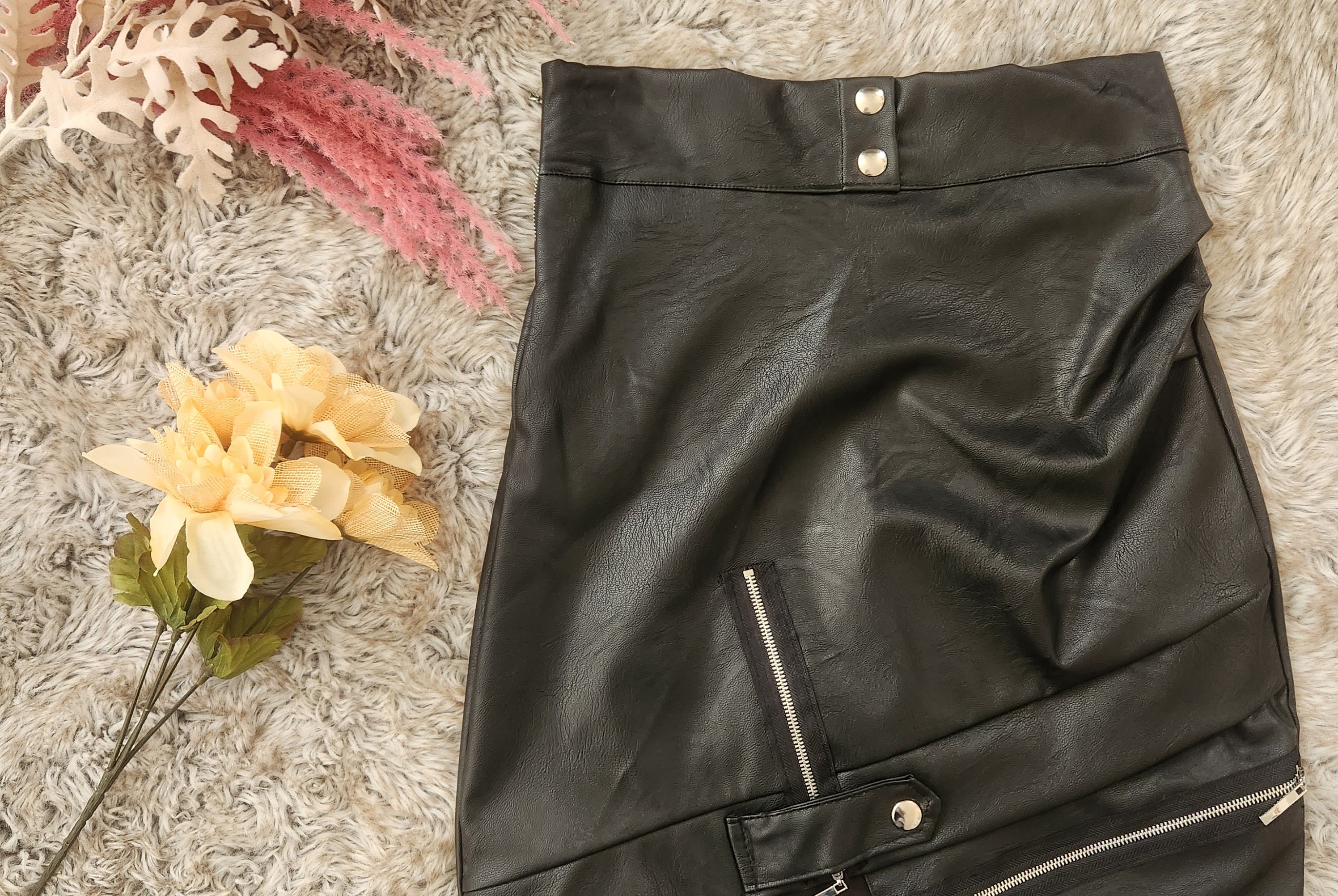 Gemma Leatherette Mini Skirt Mini Skirt Malabay