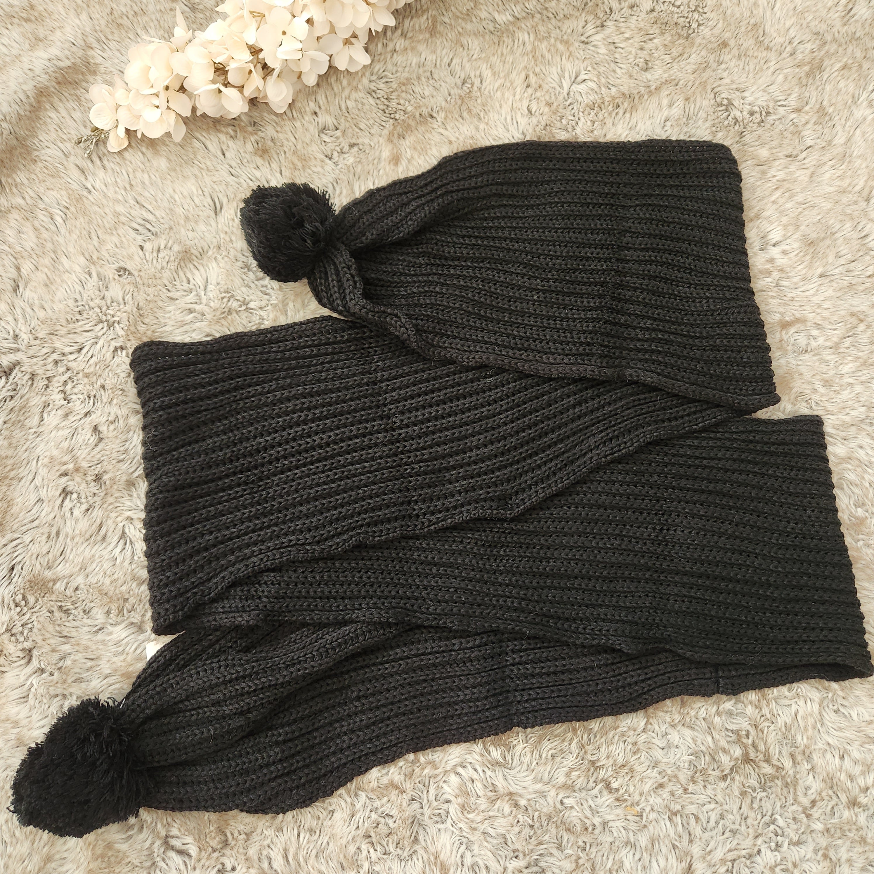 Black Knit Pom Pom Scarf Winter Accessories Vintage Vibes 607