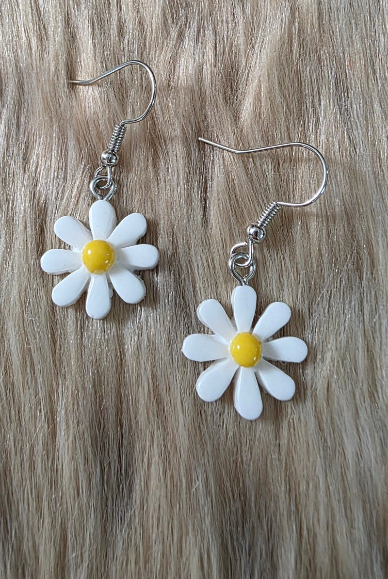 Daisy Earrings Novelty Earrings Vintage Vibes Boutique White
