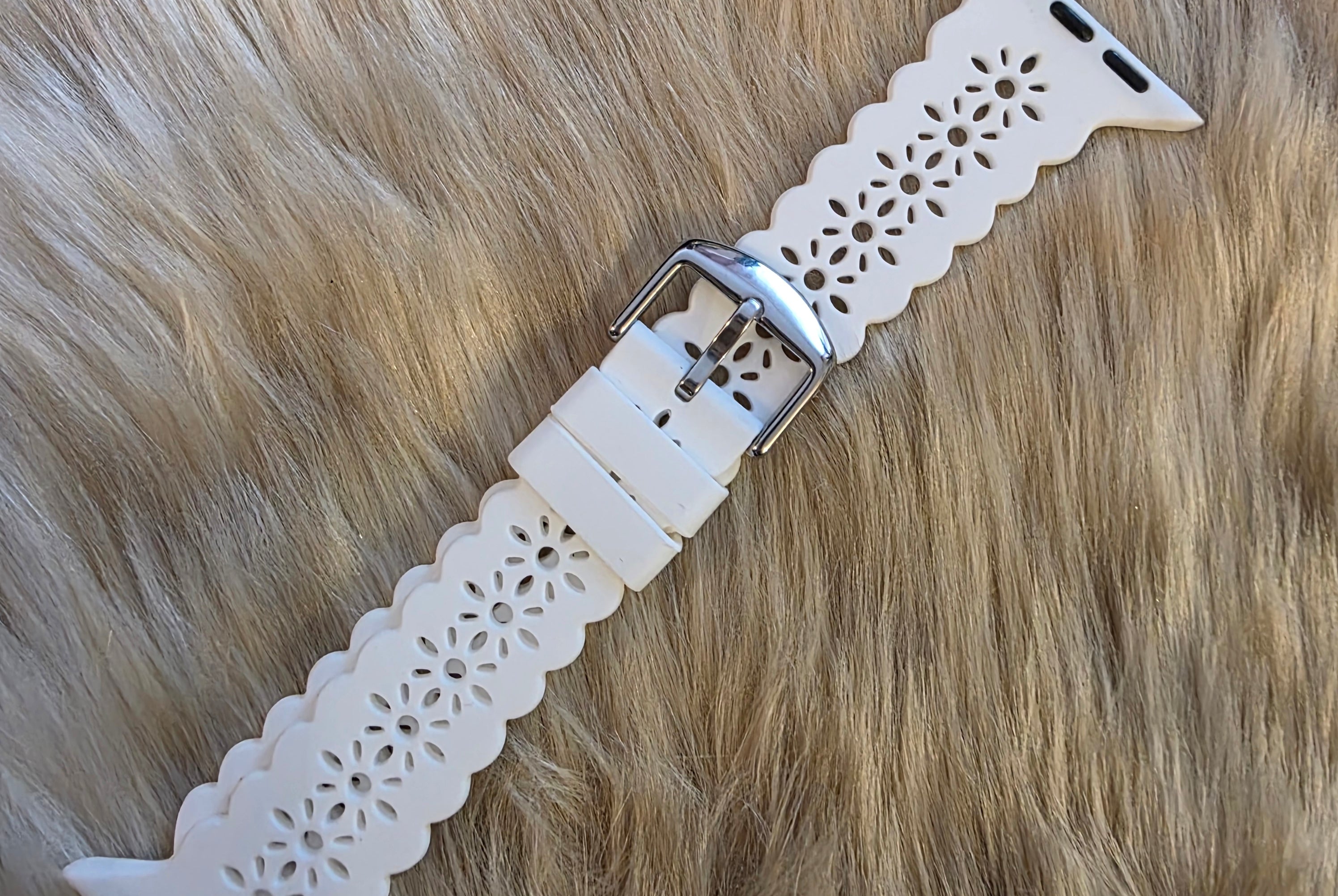 Scalloped Apple Watchband Watchband Vintage Vibes Boutique White