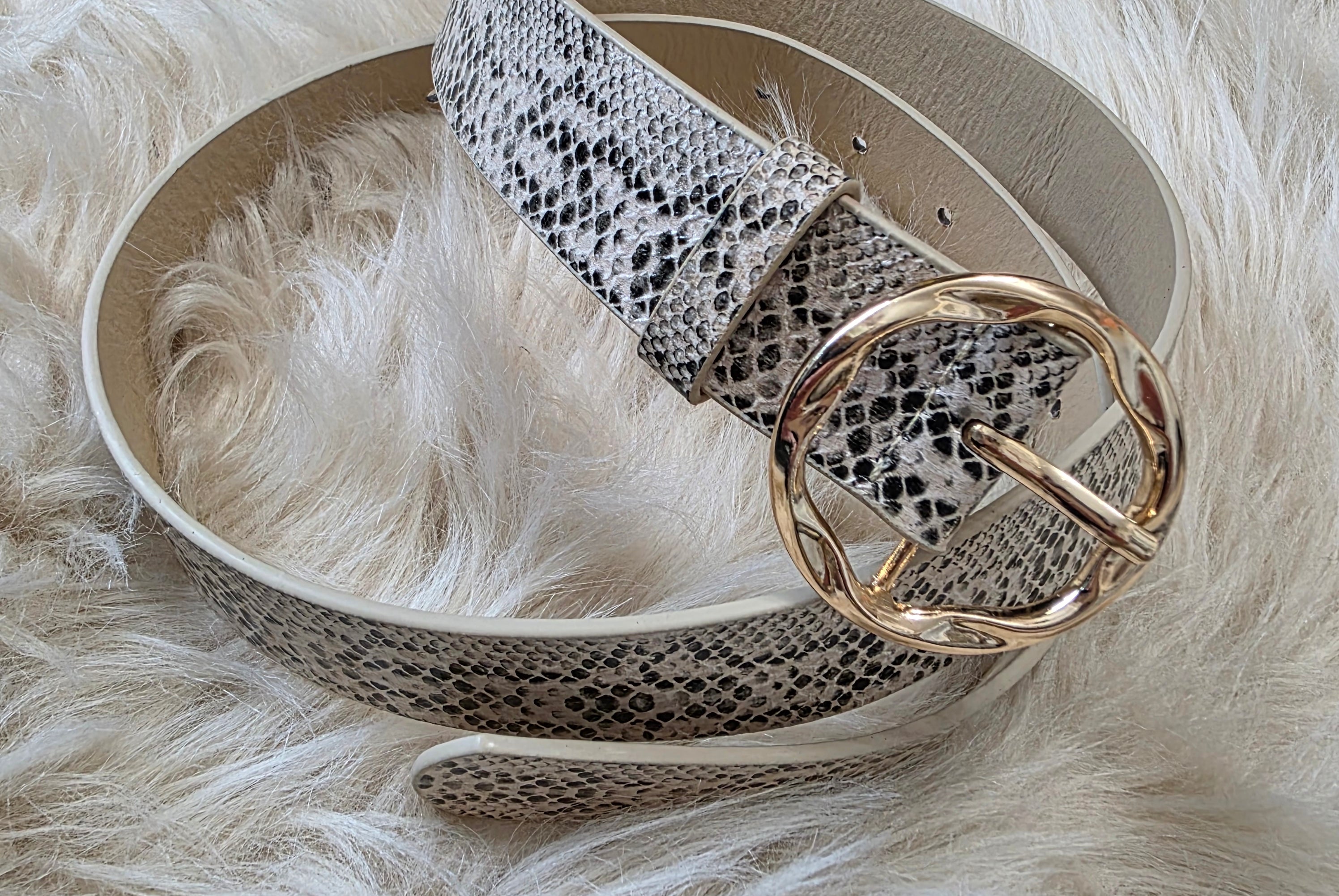 Final Touch Belt Belt Zenana