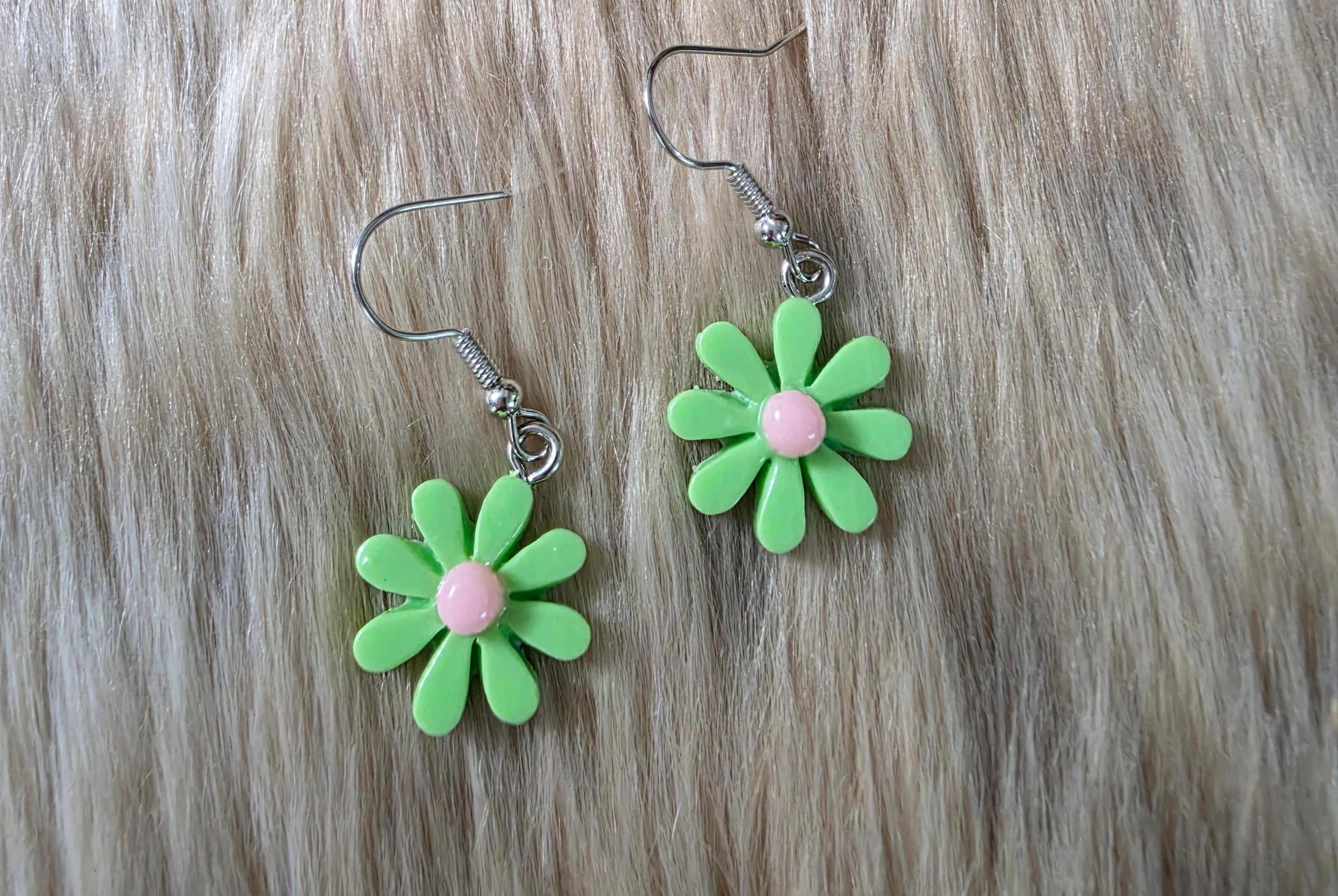 Daisy Earrings Novelty Earrings Vintage Vibes Boutique Green