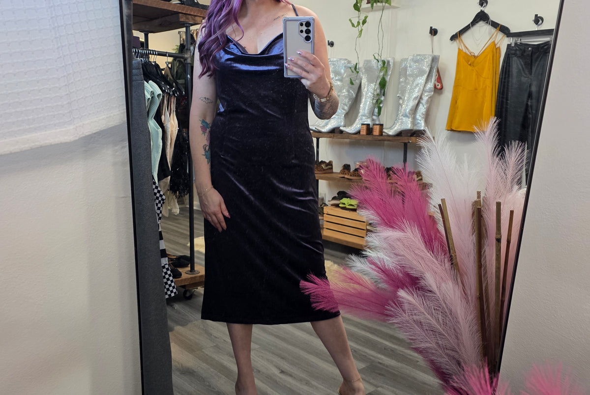 Violet Hour Velvet Dress Midi Dress Mystree