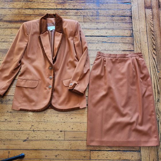 J. Gallery Two Piece Business Suit Blazer Jacket and Skirt Camel Brown Size 10