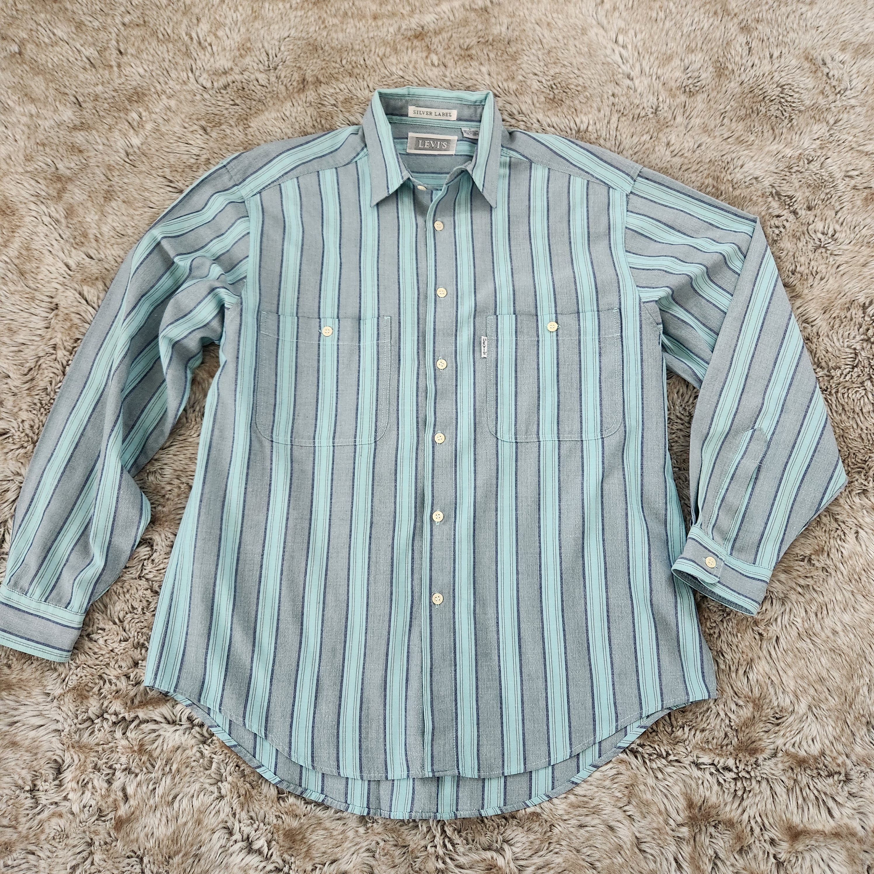 Levi's Silver Label Striped Button Down Size Large Vintage Vibes 607