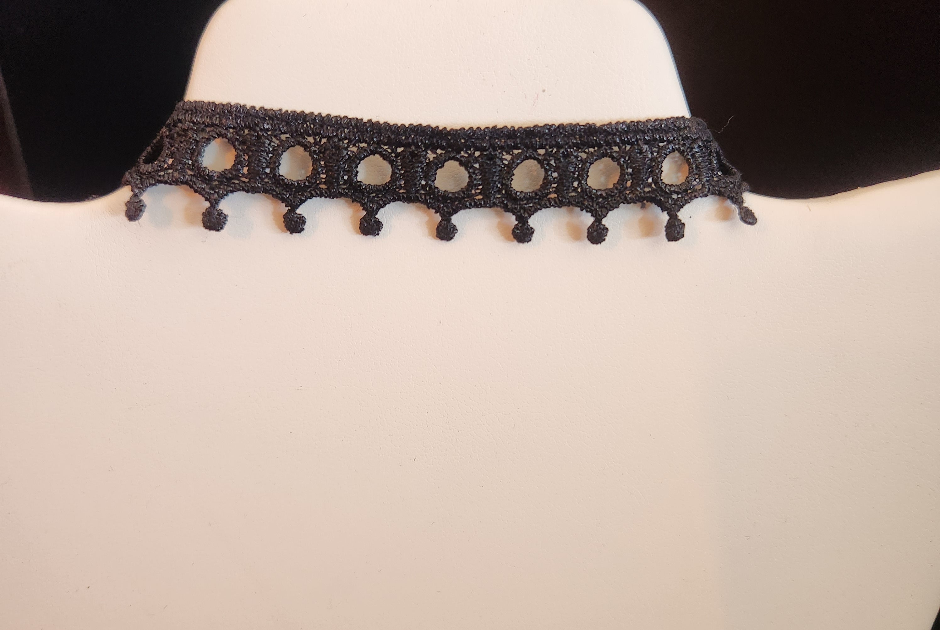 Crown Knit Choker Necklace Vintage Vibes Boutique