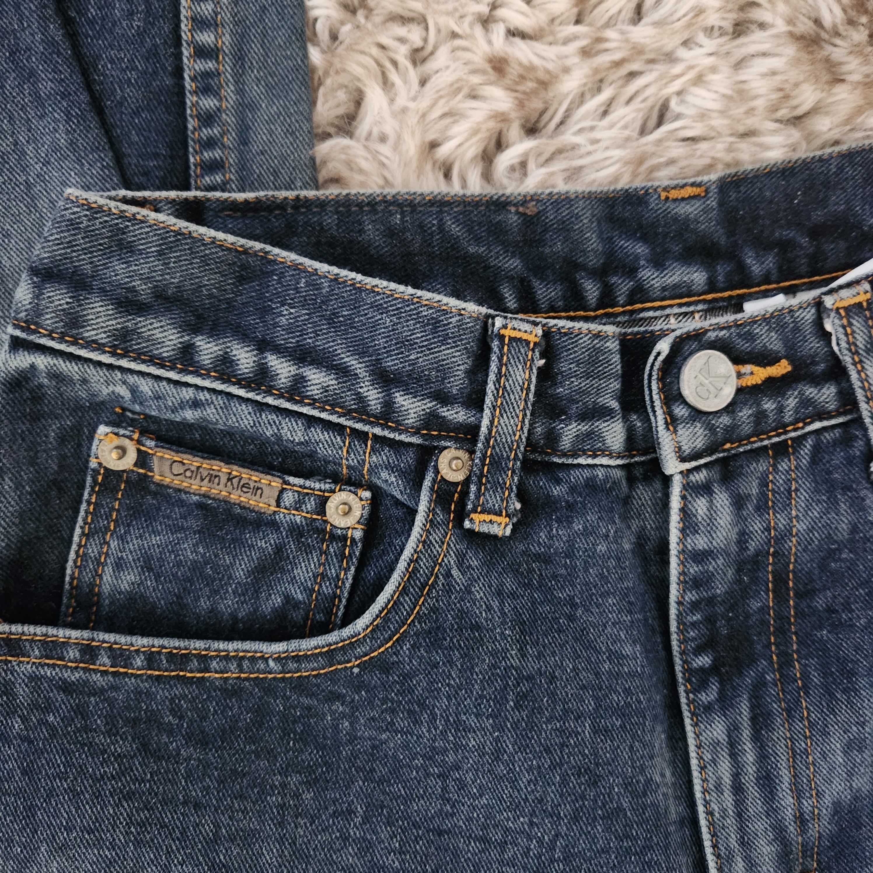Calvin Klein Jeans Vintage High Rise Straight Leg Mom Jeans Size 10  Vintage Vibes Boutique   