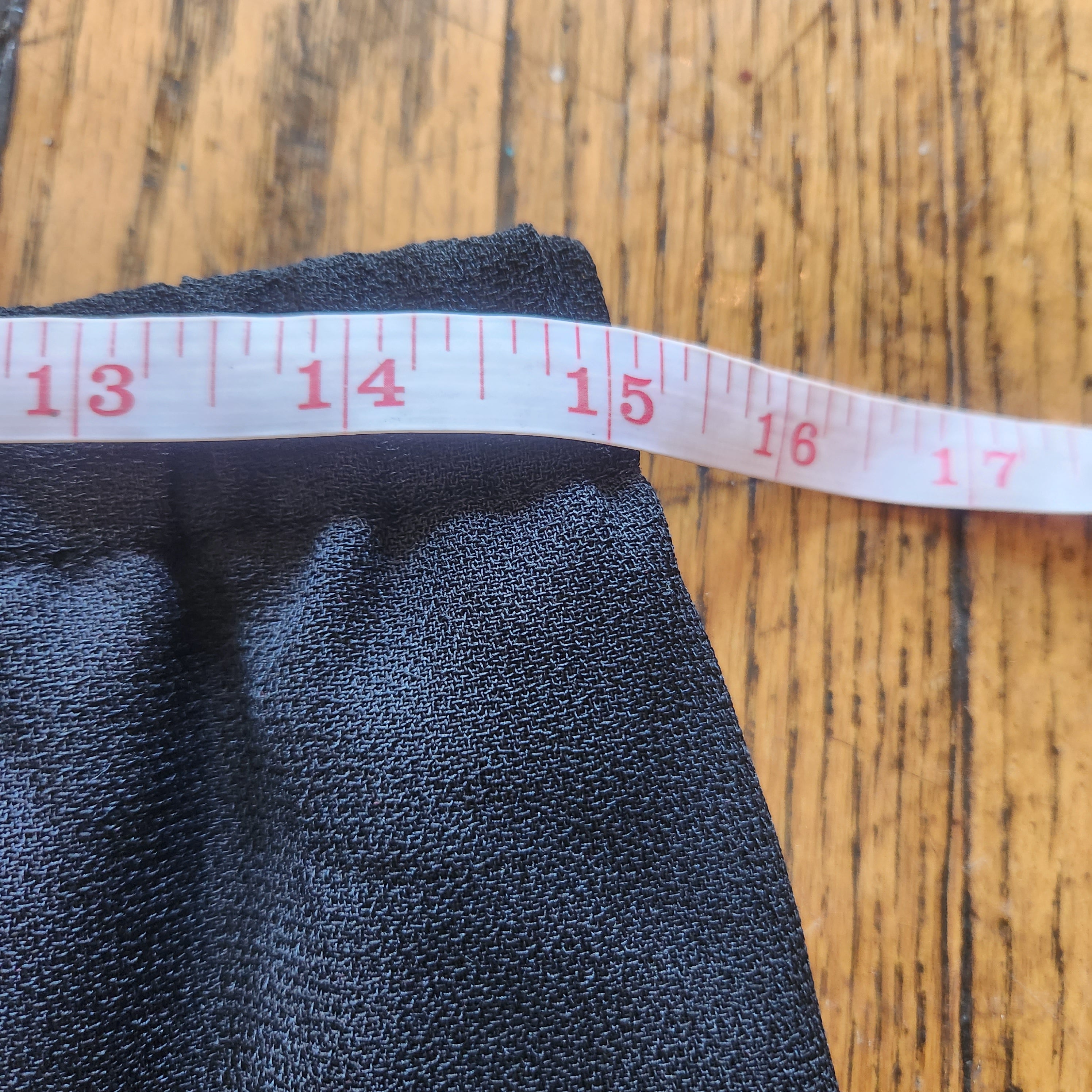 Leslie Fay Collections Vintage Pleated Midi Black Elastic Waistband Skirt Size 8  Vintage Vibes Boutique   