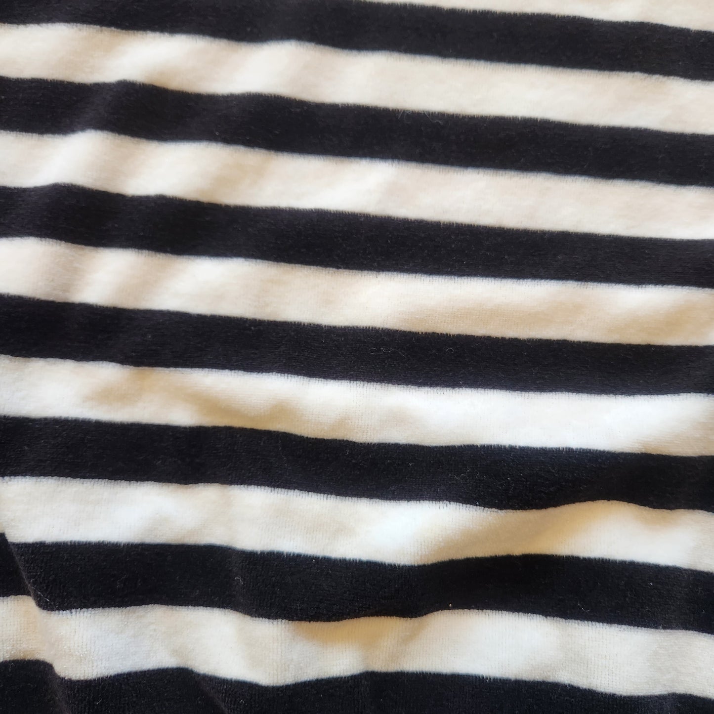 Jaclyn Sport Vintage 1990s Velour Long Sleeve Top Size Medium  Vintage Vibes Boutique   