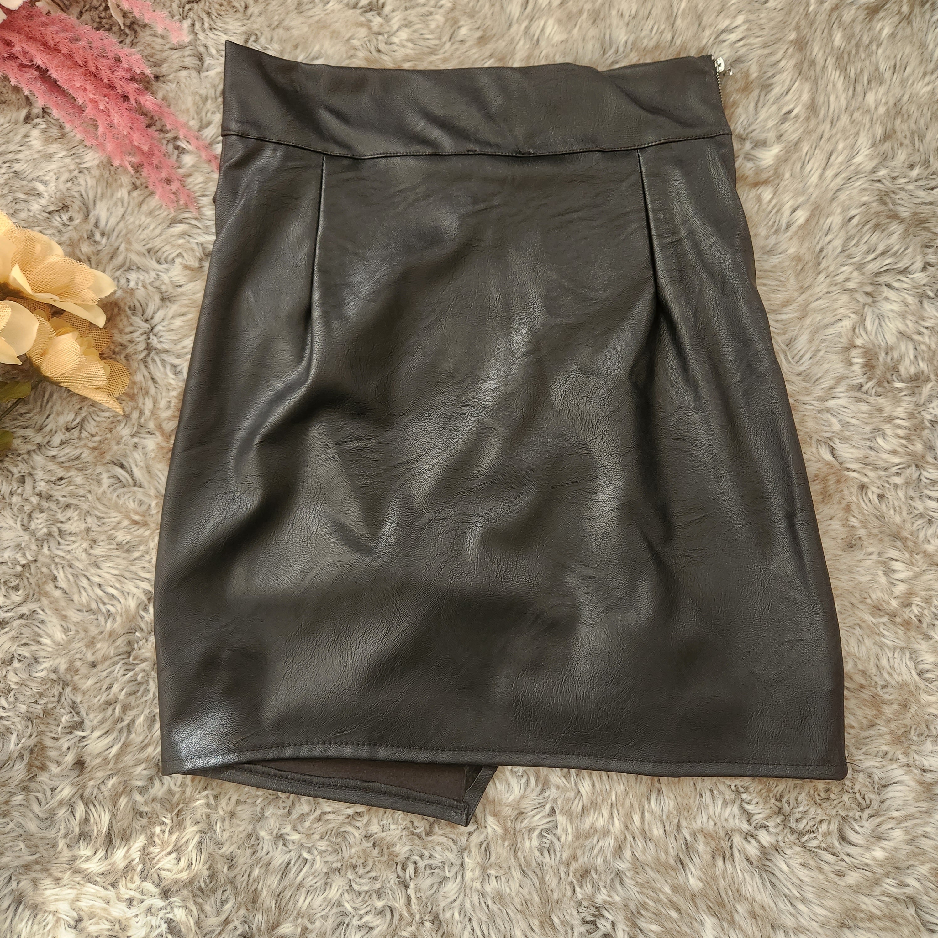 Gemma Leatherette Mini Skirt Mini Skirt Malabay
