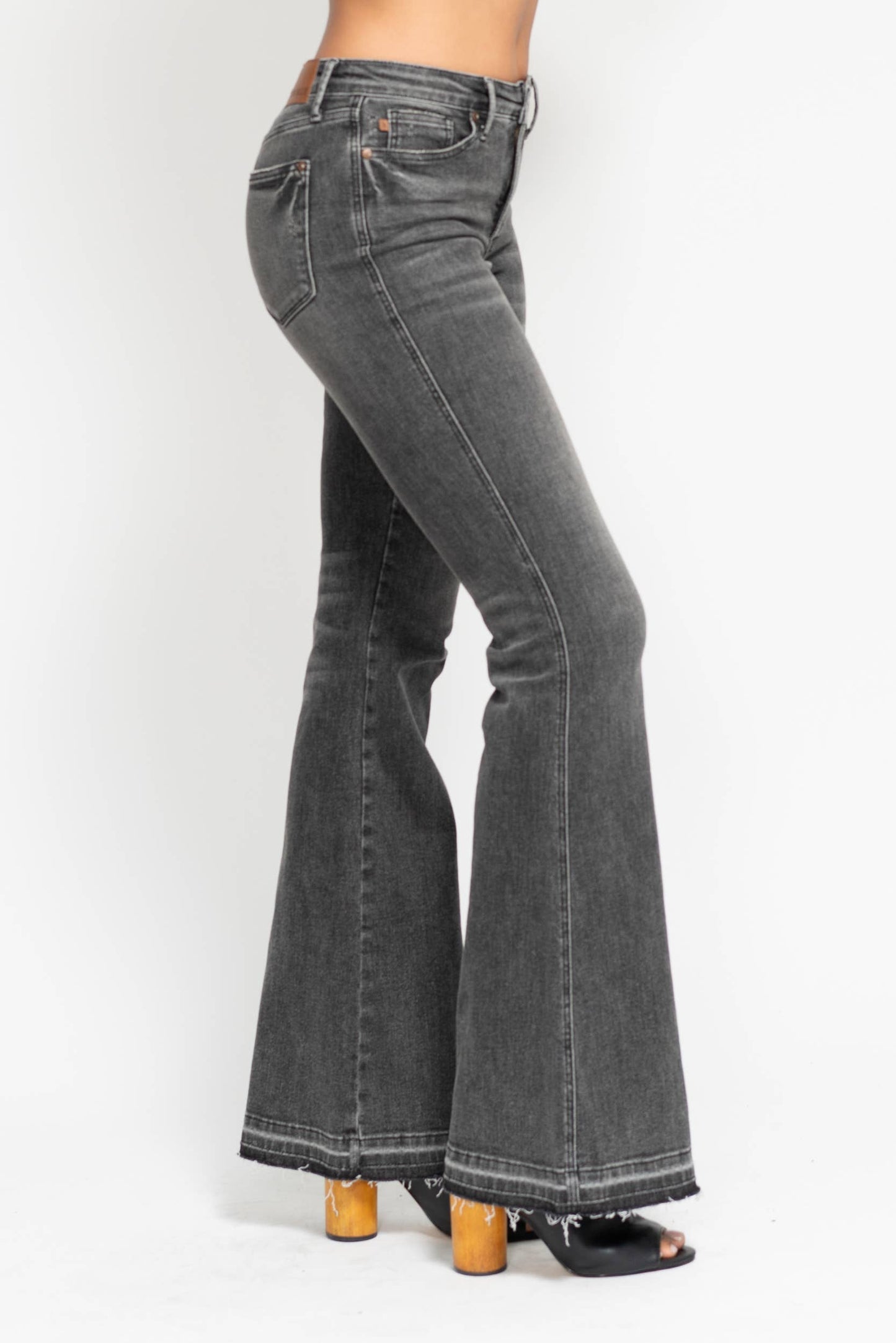 Gracyn Flares Judy Blue Jeans