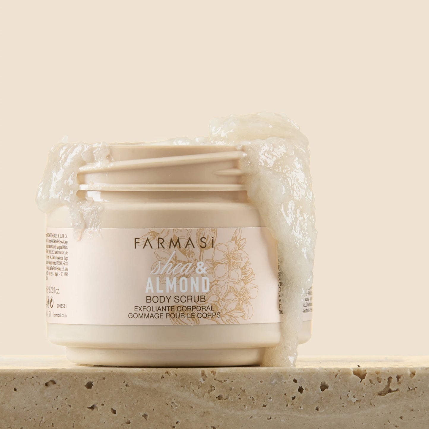 Shea & Almond Body Scrub Farmasi
