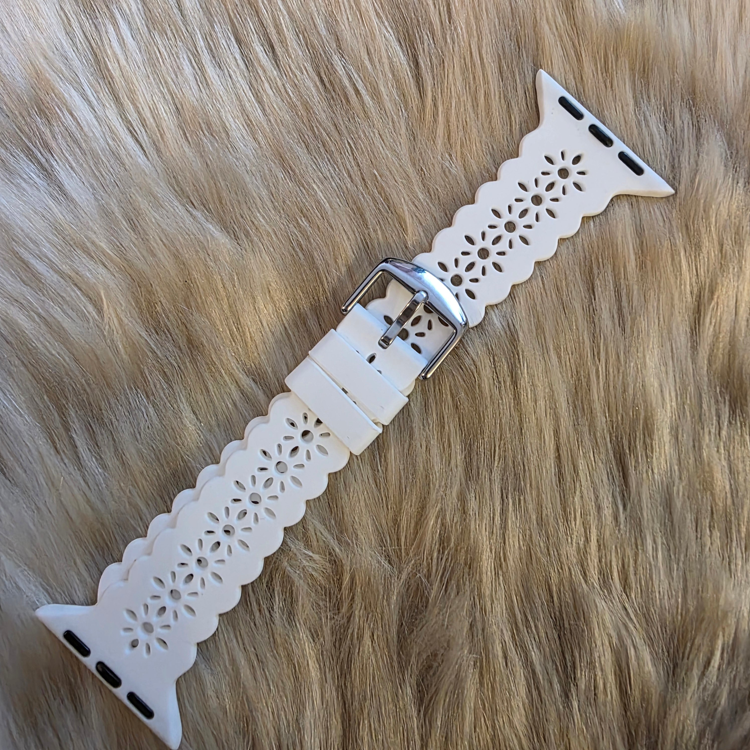 Scalloped Apple Watchband Watchband Vintage Vibes Boutique White