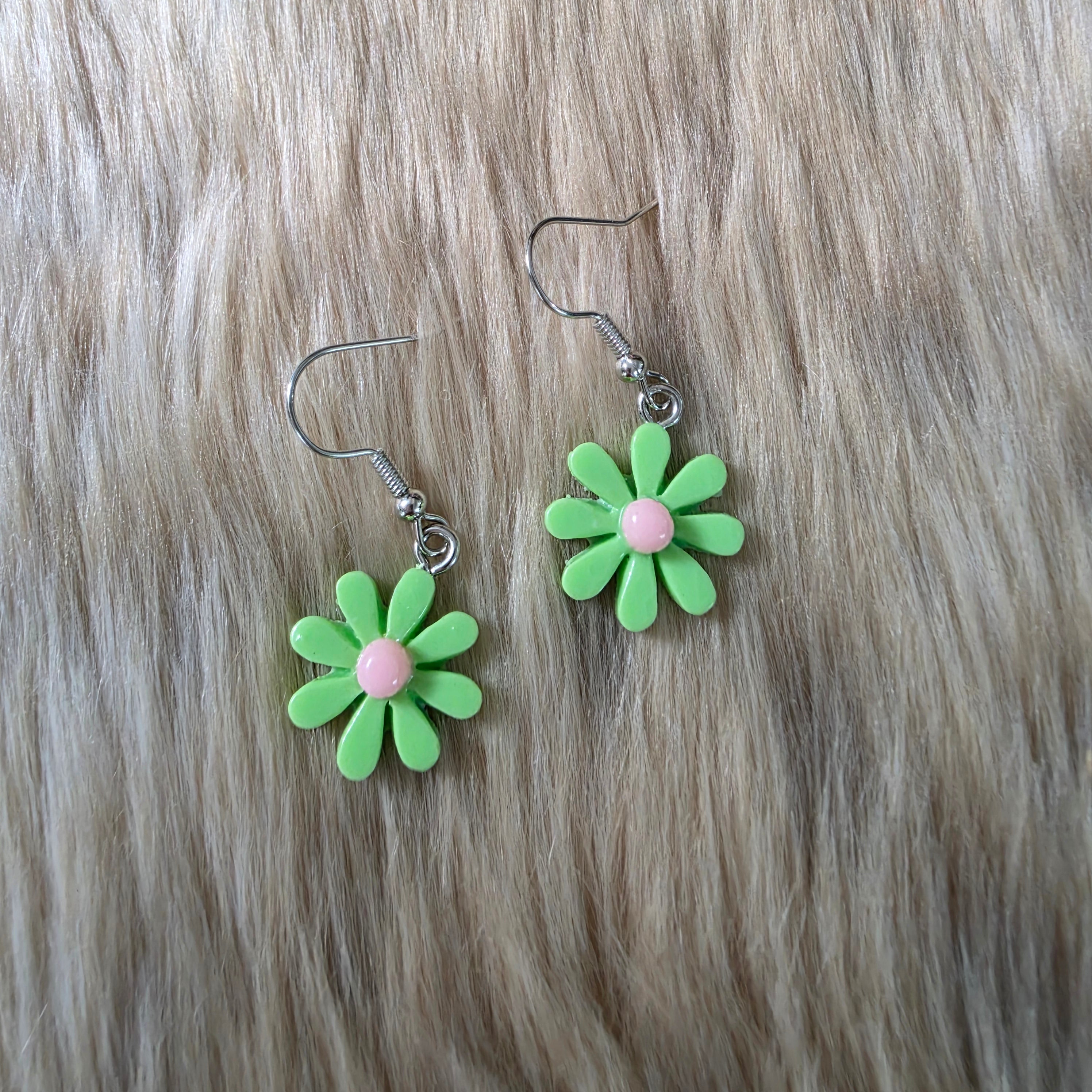 Daisy Earrings Novelty Earrings Vintage Vibes Boutique Green