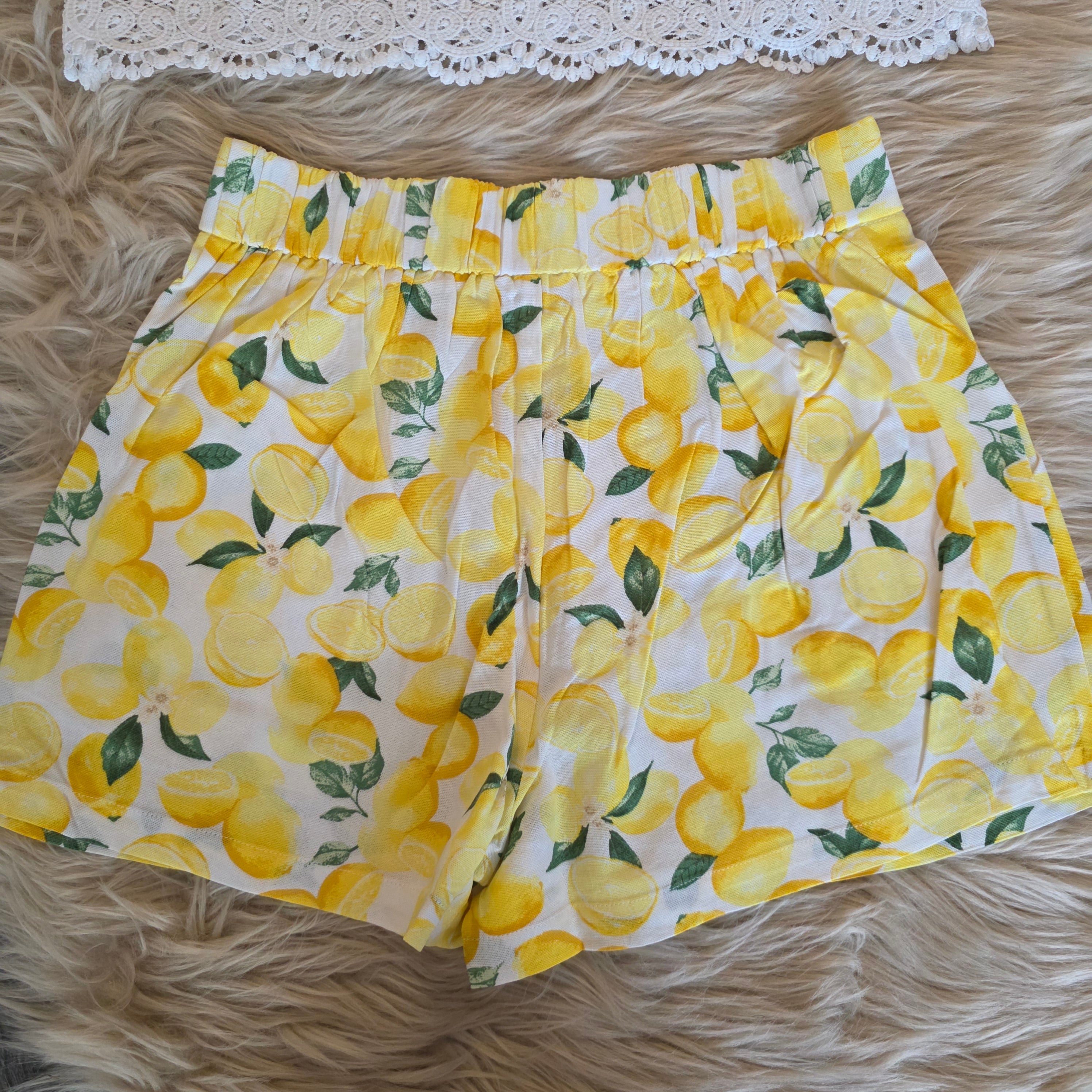 Lemon Grove Shorts Shorts Hem & Thread