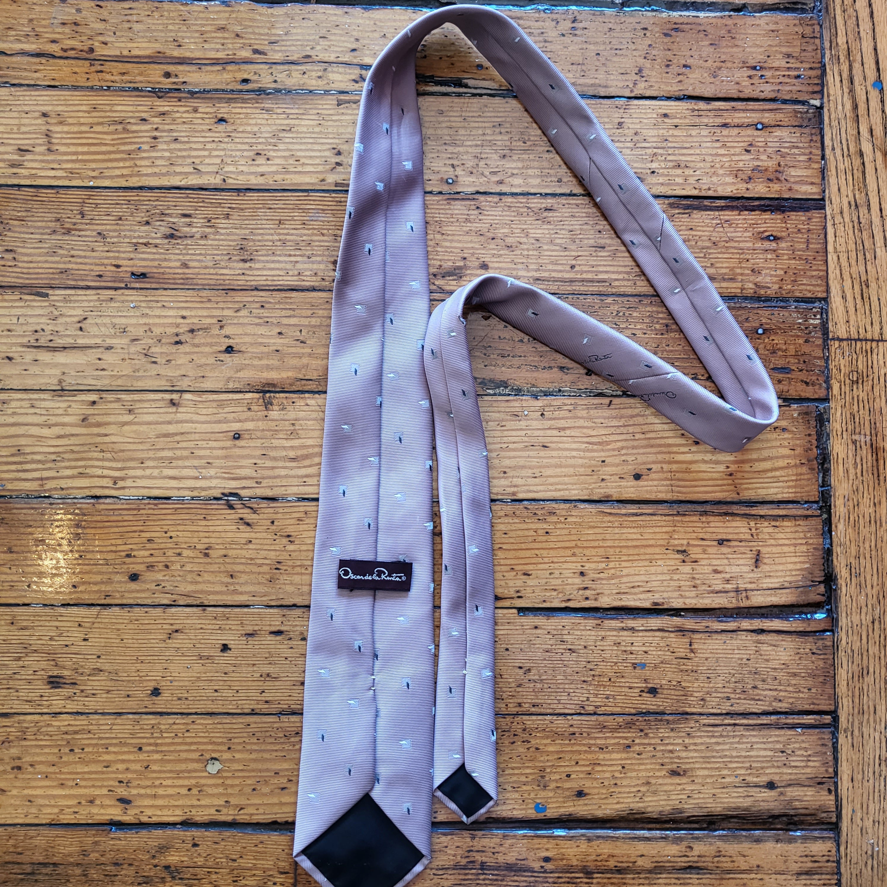 Oscar de la Renta Tie  Vintage Vibes 607   