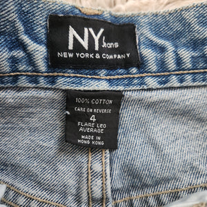 New York & Company Vintage Flare Leg Average Mom Jeans Size 4