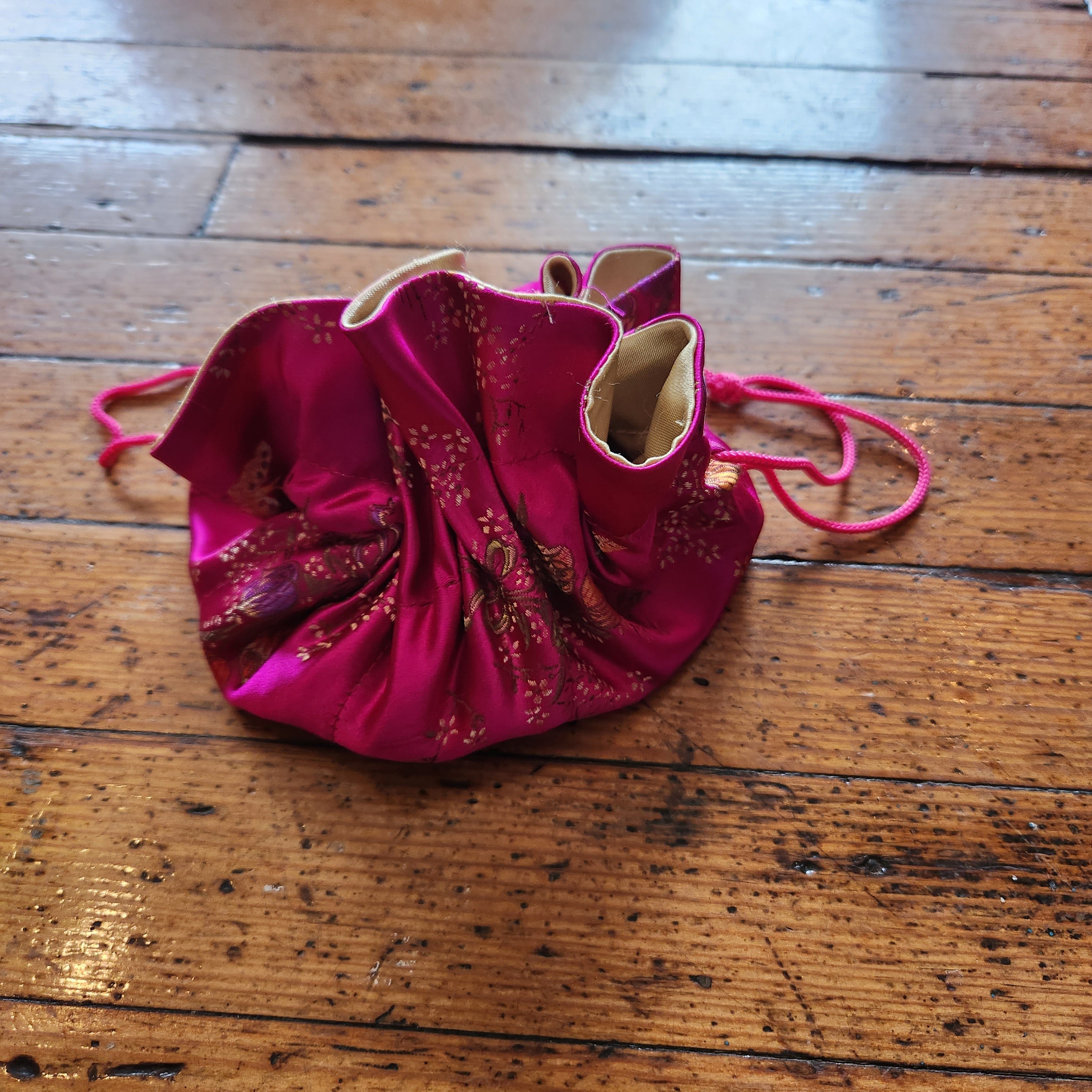 Tozai Home Vintage Y2K Pink Embroidered Silk Oriental Potli Drawstring Bag