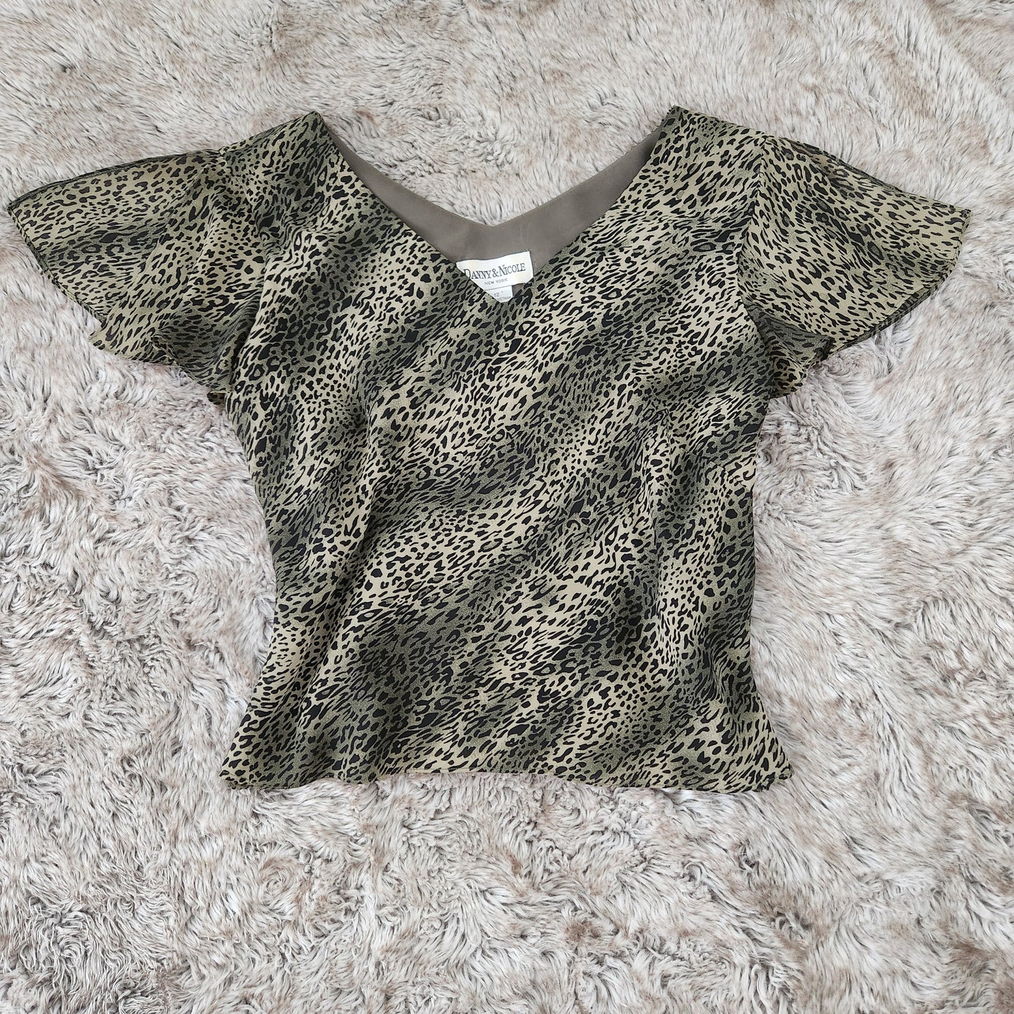 Danny & Nicole New York Vintage Animal Print Flutter Sleeve Top Size 12  Vintage Vibes Boutique   