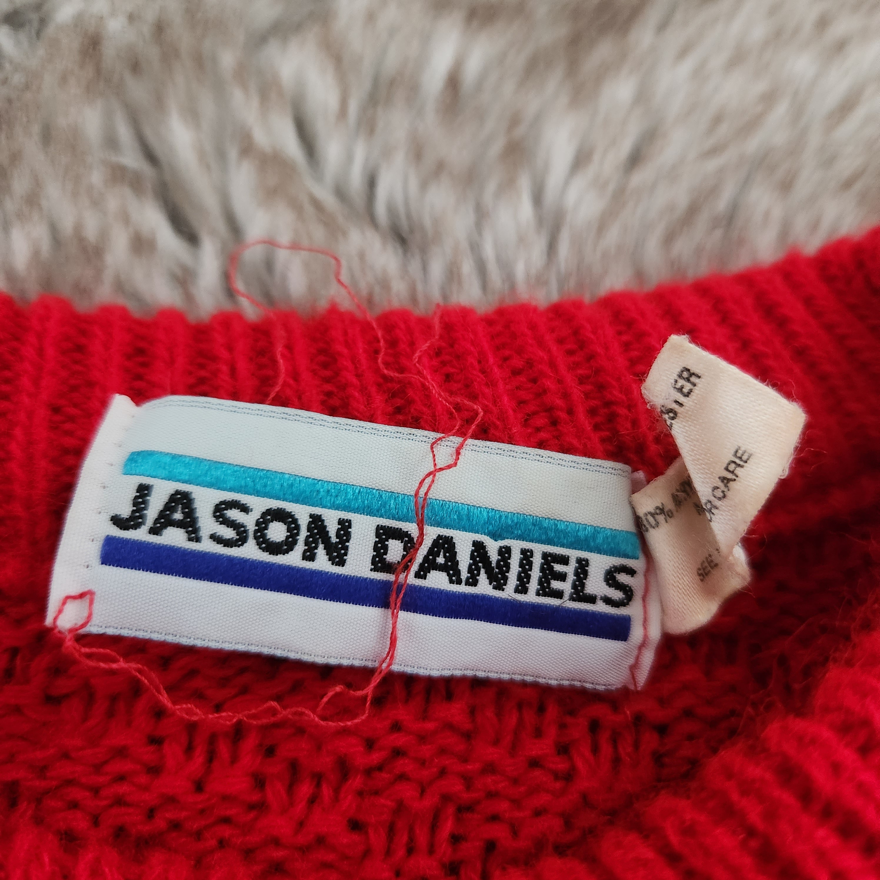 Jason Daniels Vintage Crewneck Knit Red Sweater Size XL  Vintage Vibes Boutique   