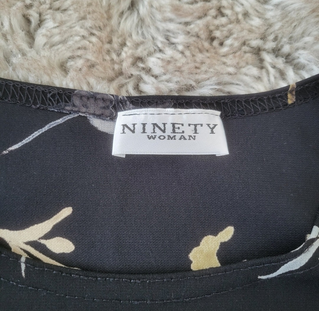 Ninety Woman Floral Top Size 2X  Vintage Vibes 607   