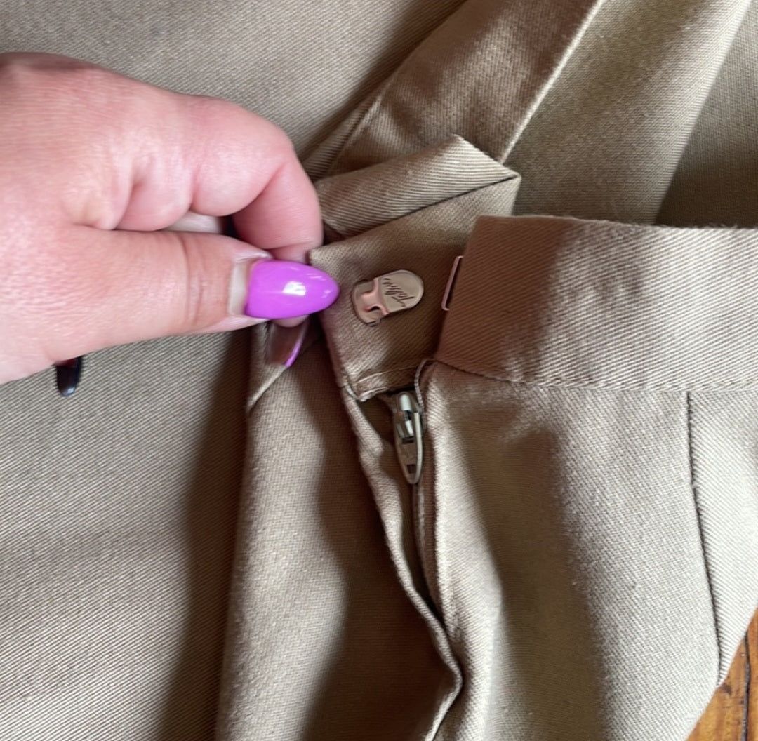 Vintage A Line Midi Skirt with Buttons Khaki Size 9/10  Vintage Vibes 607   