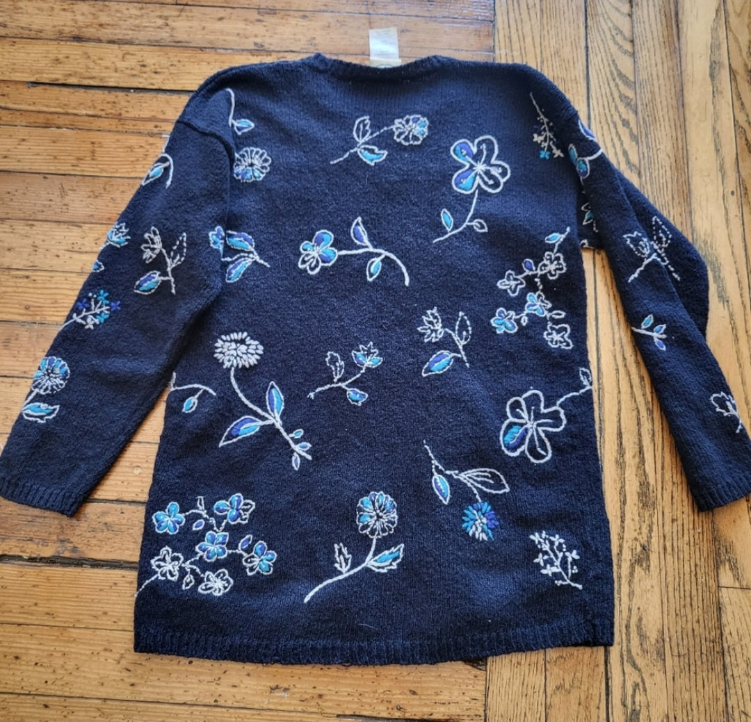 Laura Ashley Floral Embroidered Sweater Size Small  Vintage Vibes 607   