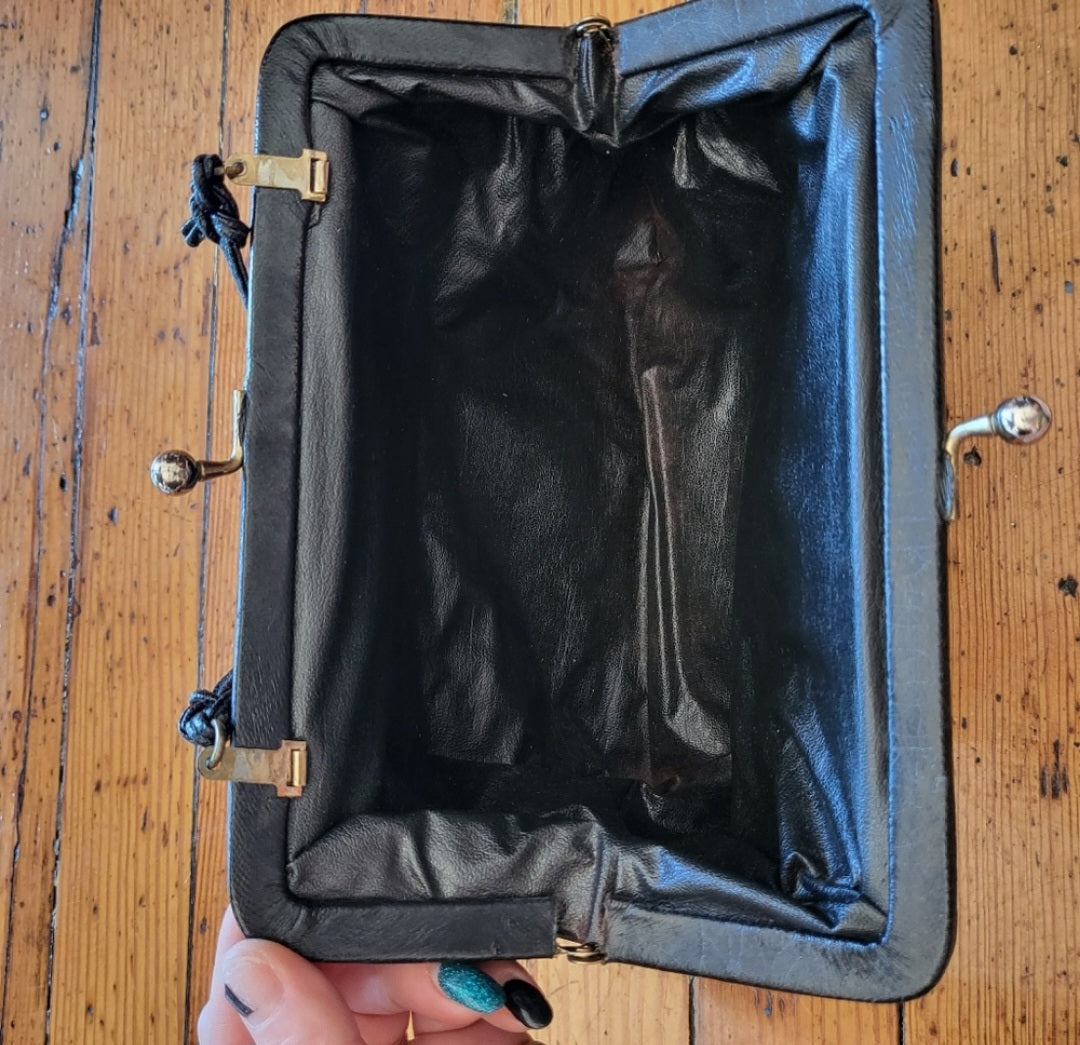 Vintage Clasp Closure Purse Black  Vintage Vibes 607   