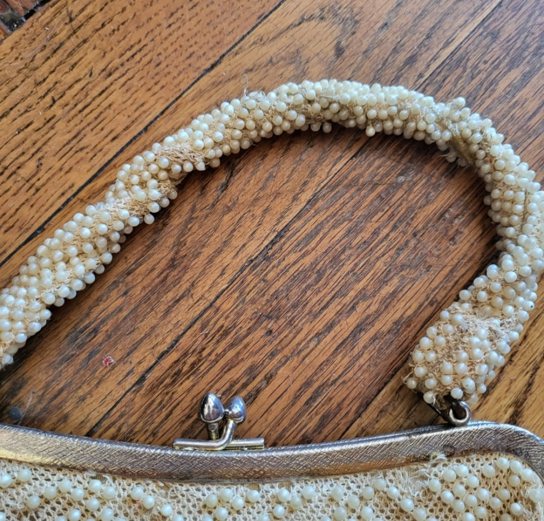 Vintage Beaded Pearl Clasp Closure Handbag  Vintage Vibes 607   