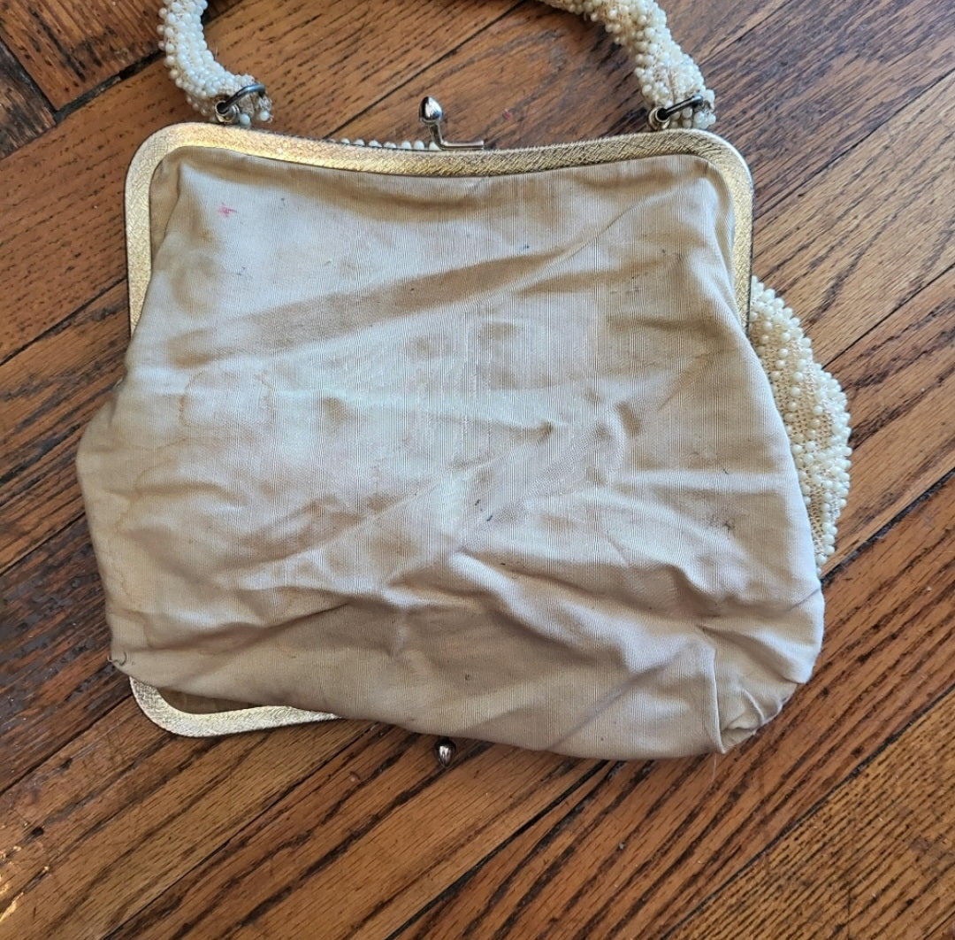 Vintage Beaded Pearl Clasp Closure Handbag  Vintage Vibes 607   