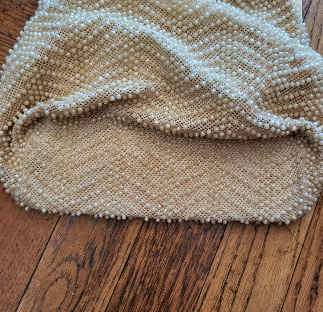 Vintage Beaded Pearl Clasp Closure Handbag  Vintage Vibes 607   
