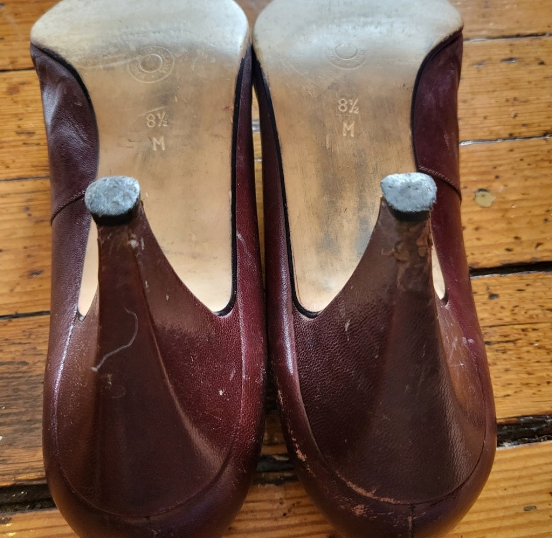 Vintage Leather Pumps Burgundy Suede Toed Made in Yugoslavia Size 8 1/2  Vintage Vibes 607   