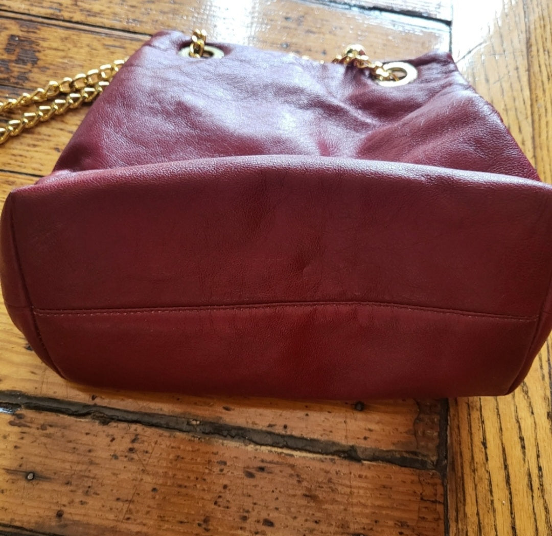 L.J. Simone New York Vintage Genuine Leather Red Crossbody Gold Chain Strap Bag  Vintage Vibes 607   