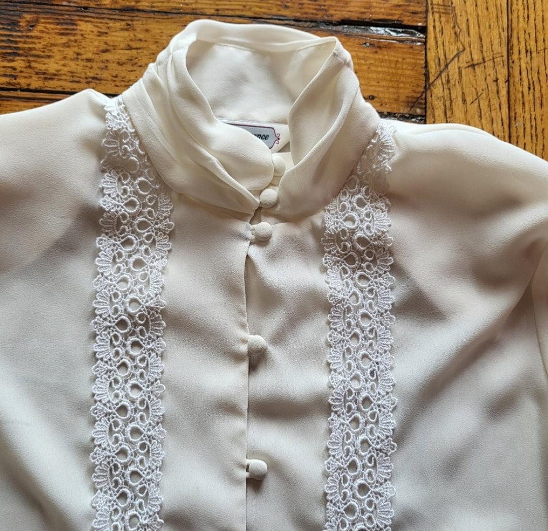 K.B. Lawrence by Crystal Kobe Button Down Blouse Size 8  Vintage Vibes 607   