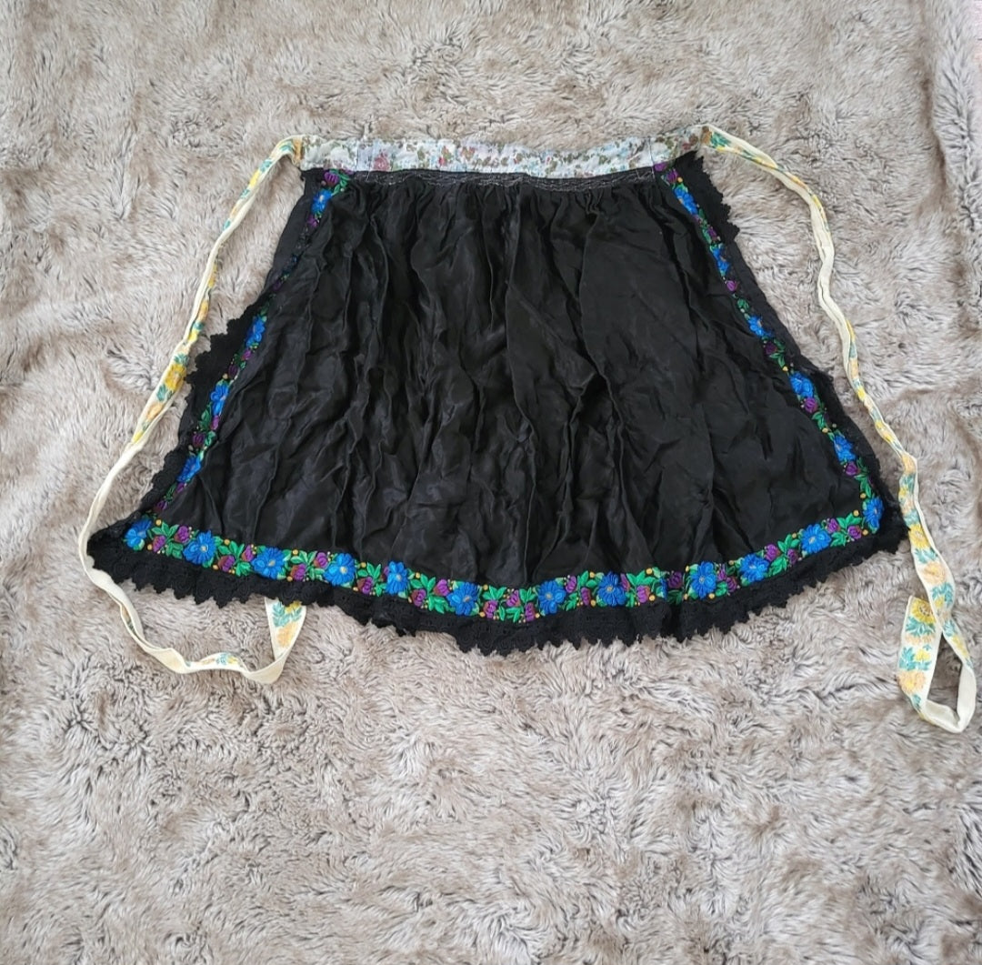 Handmade Vintage Apron Silky Black Embroidered Floral Waistband and Trim  Vintage Vibes Boutique   
