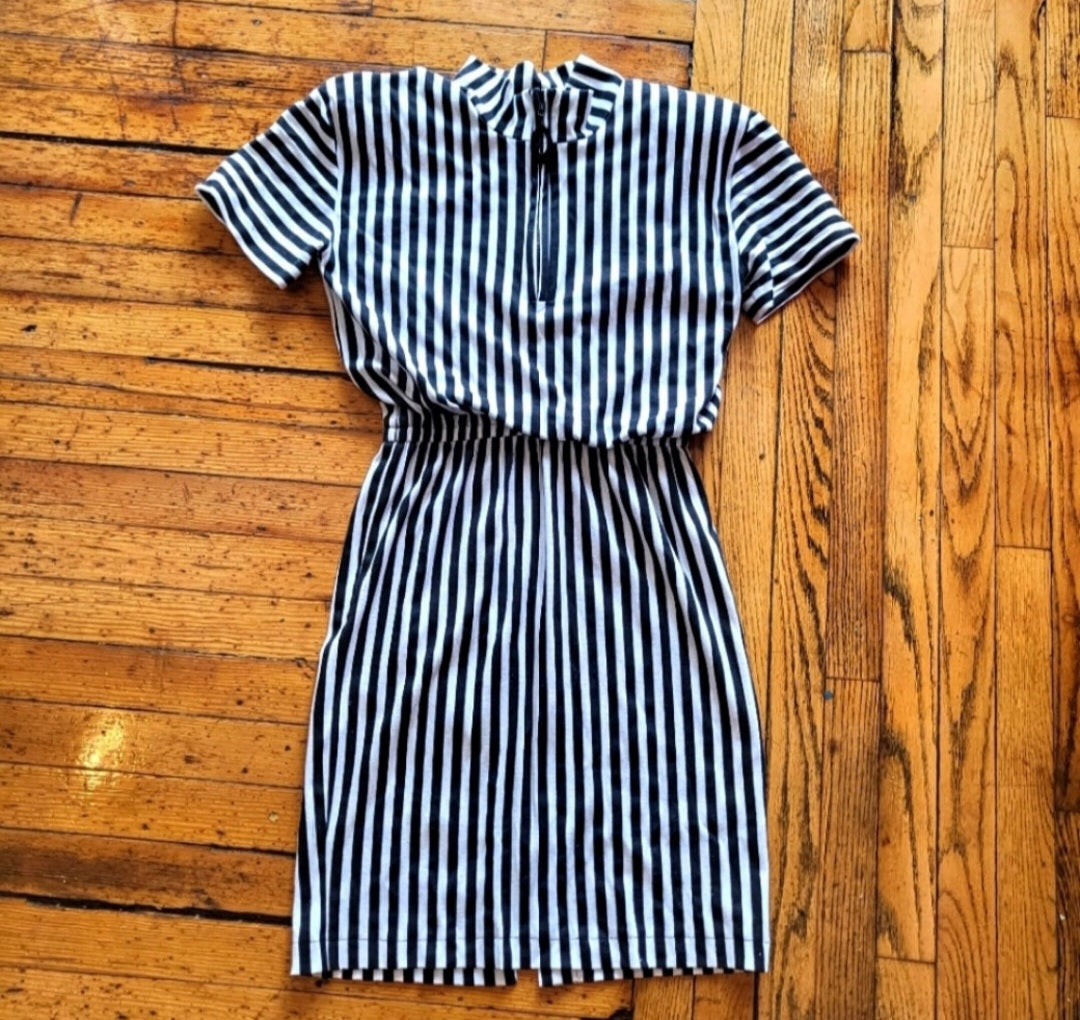 J.B. Wright Ltd. Petites Vintage Vertical Stripe Quarter Zip Midi Dress Size 7/8  Vintage Vibes 607   